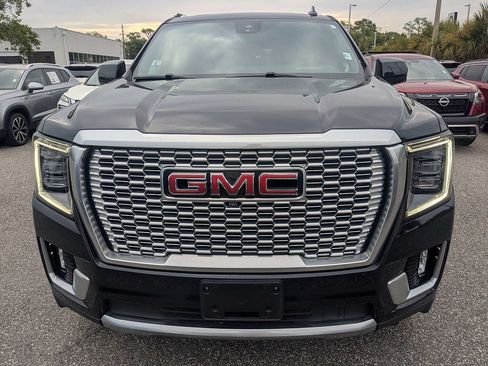 Used 2024 GMC Yukon Denali AWD/4WD image 9