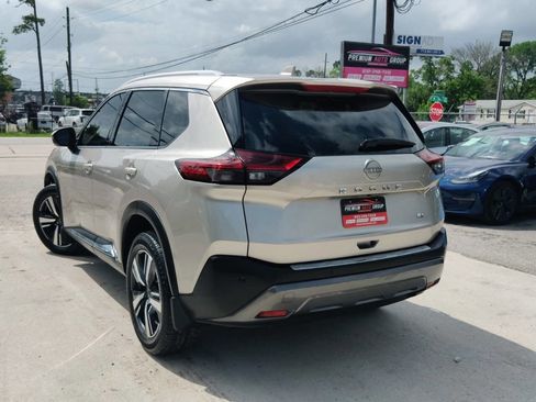 Used 2023 Nissan Rogue SL image 4