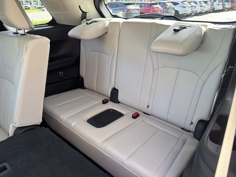 Certified 2026 INFINITI QX60 Luxe w/ Cargo Package FWD image 14