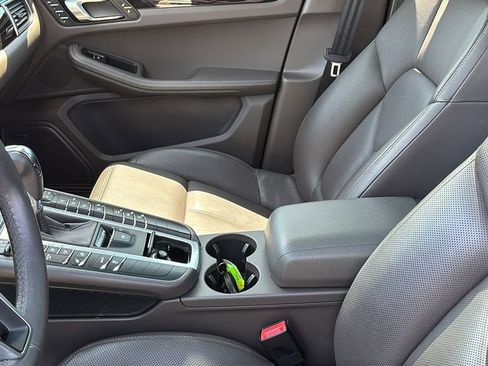 Used 2018 Porsche Macan S AWD/4WD image 22