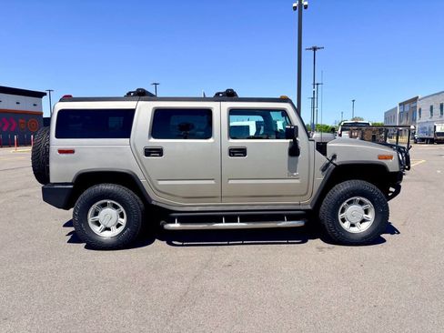 Used 2004 HUMMER H2 w/ Preferred Equipment Group AWD/4WD image 7