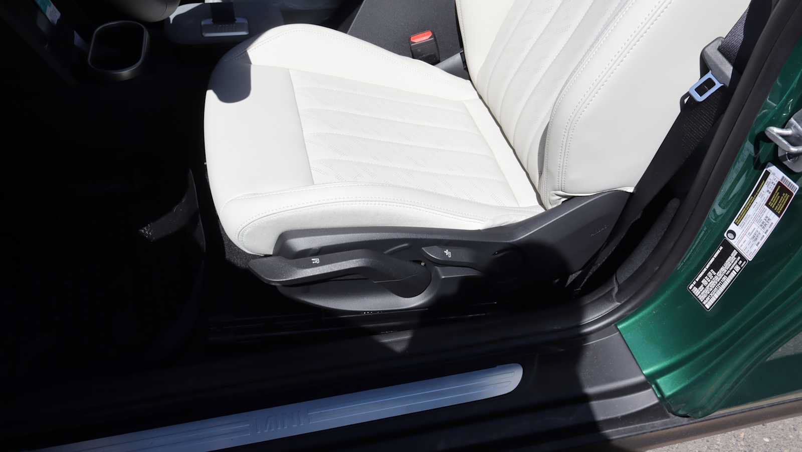 New 2026 MINI Cooper 2-Door Hardtop FWD image 4