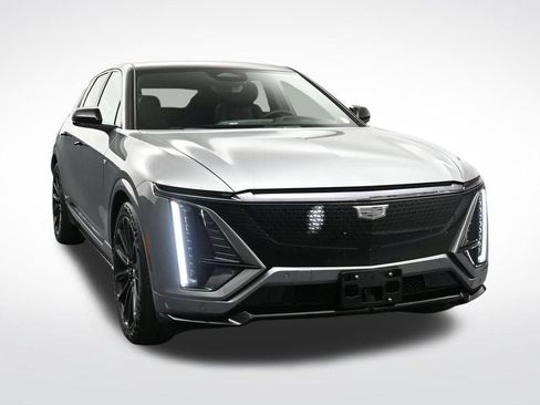 Used 2026 Cadillac Lyriq V w/ LPO, Floor Liner Package AWD/4WD image 7