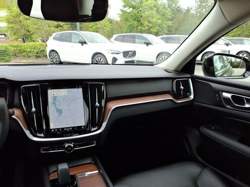 Certified 2025 Volvo S60 B5 Plus image 15