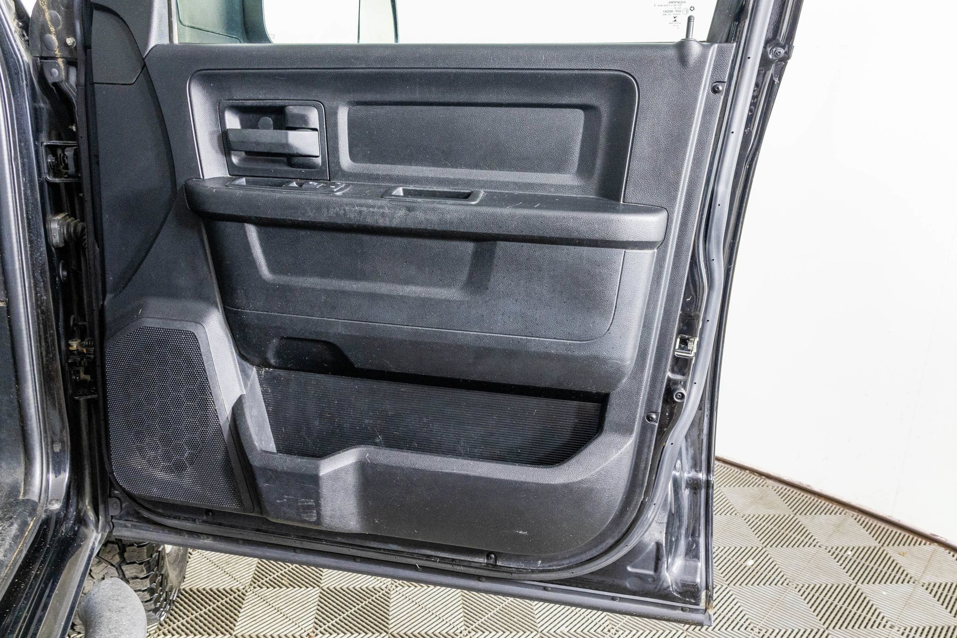 Used 2014 RAM 2500 Tradesman w/ Chrome Appearance Group AWD/4WD image 41