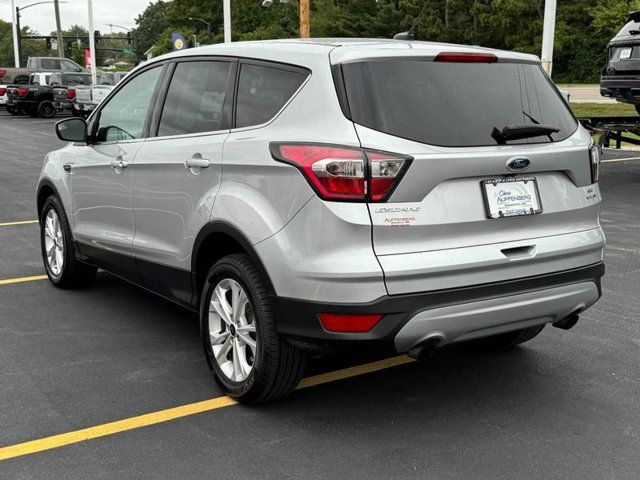 Used 2017 Ford Escape SE AWD/4WD image 6