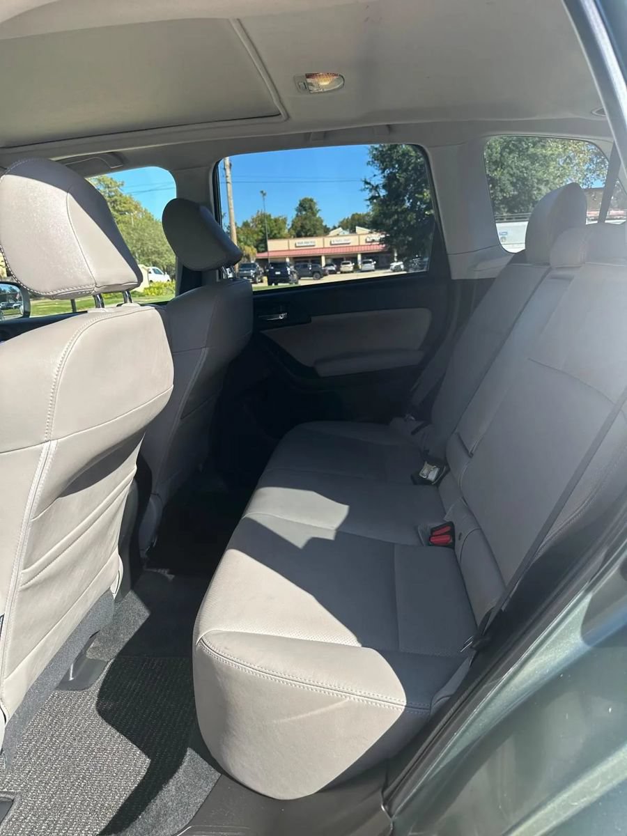Used 2014 Subaru Forester 2.5i Limited AWD/4WD image 21