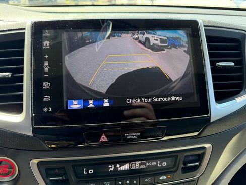 Used 2018 Honda Pilot EX image 29
