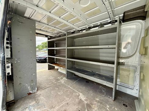 Used 2021 Mercedes-Benz Sprinter 2500 w/ Premium Package image 19