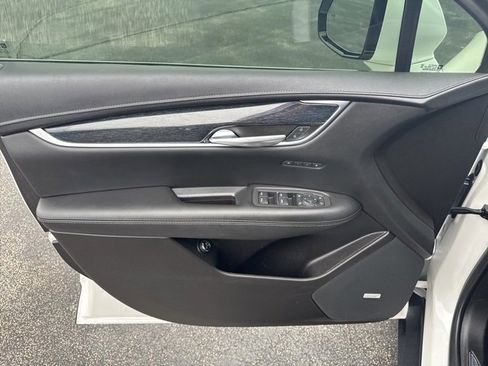 Used 2022 Cadillac XT5 Premium Luxury image 26