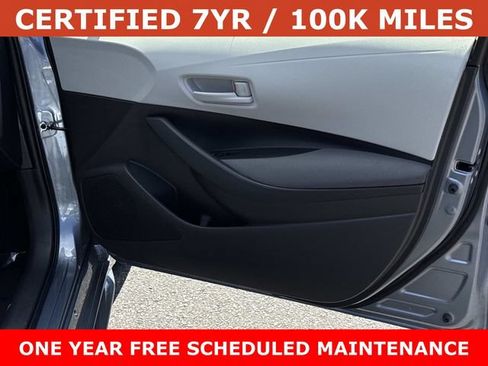 Used 2025 Toyota Corolla LE FWD image 8