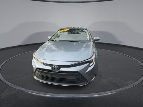 Used 2024 Toyota Corolla LE image 5