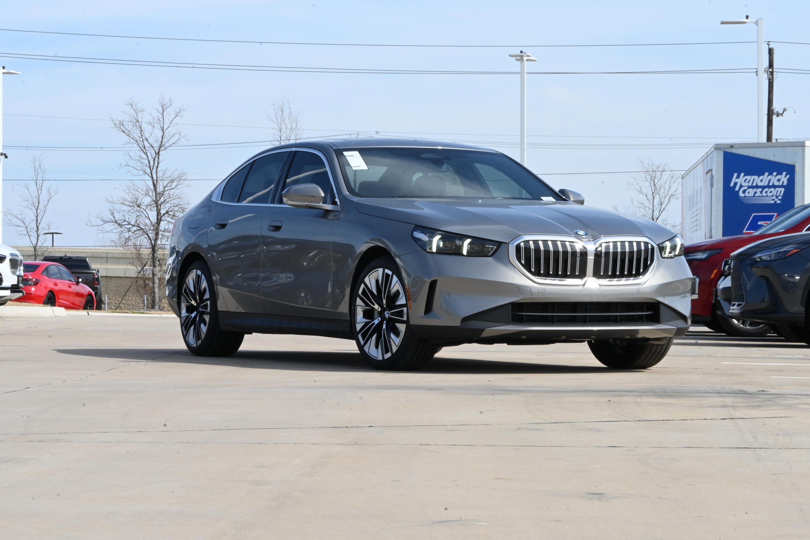 Used 2026 BMW 530i w/ Premium Package RWD image 1