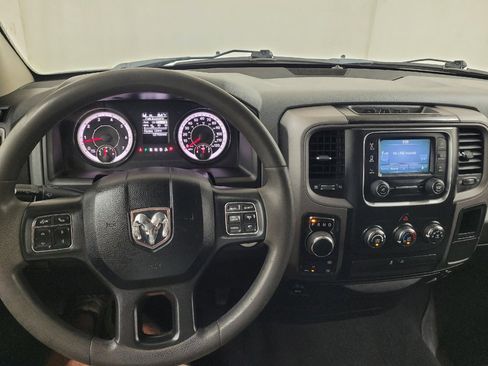 Used 2018 RAM 1500 Express w/ Express Value Package AWD/4WD image 22