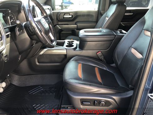 Used 2020 GMC Sierra 2500 AT4 w/ AT4 Premium Package AWD/4WD image 12