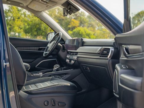 Used 2024 Kia Telluride SX Prestige image 12