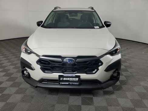 Used 2025 Subaru Crosstrek 2.5i Premium AWD/4WD image 9