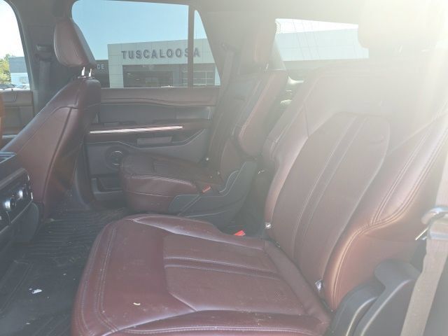 Used 2022 Ford Expedition Limited RWD image 10