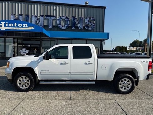 Used 2014 GMC Sierra 3500 SLT image 2