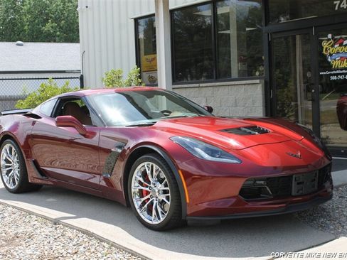 Used 2016 Chevrolet Corvette Z06 w/ 3LZ Preferred Equipment Group RWD image 17