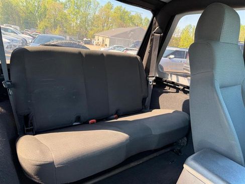 Used 2006 Jeep Wrangler X image 15