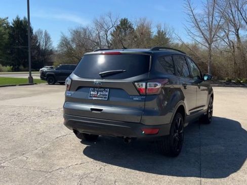 Used 2017 Ford Escape Titanium image 8