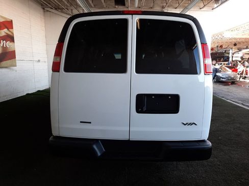 Used 2014 Chevrolet Express 2500 LS image 8