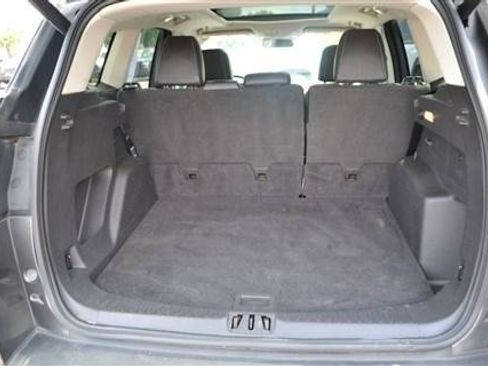 Used 2017 Ford Escape SE w/ SE Leather Comfort Package FWD image 20