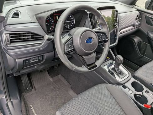 Used 2025 Subaru Forester Premium AWD/4WD image 15