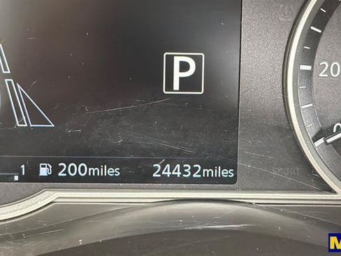 Used 2025 Nissan Versa SV FWD image 32