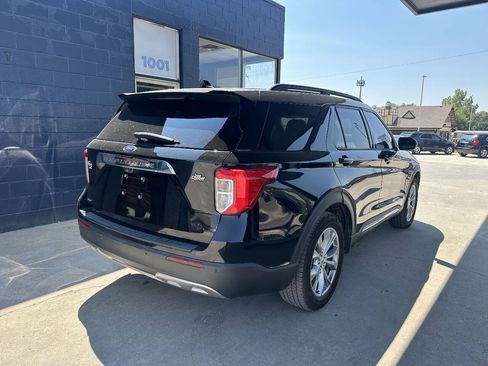 Used 2020 Ford Explorer XLT w/ Equipment Group 202A RWD image 8