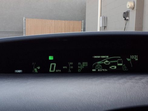 Used 2010 Toyota Prius Five image 9