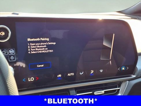 Used 2026 Chevrolet Equinox EV LT image 9