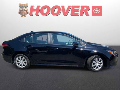 Used 2026 Toyota Corolla LE FWD image 2