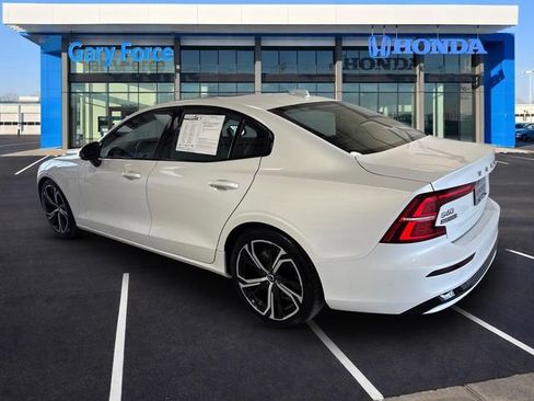 Used 2024 Volvo S60 B5 Core AWD/4WD image 3