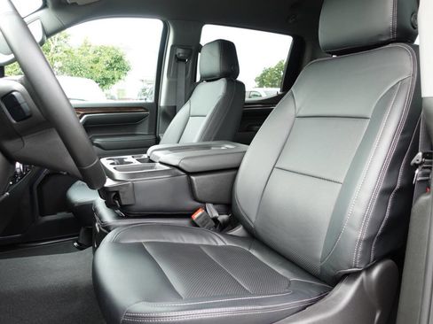 Used 2024 GMC Sierra 1500 Elevation image 14