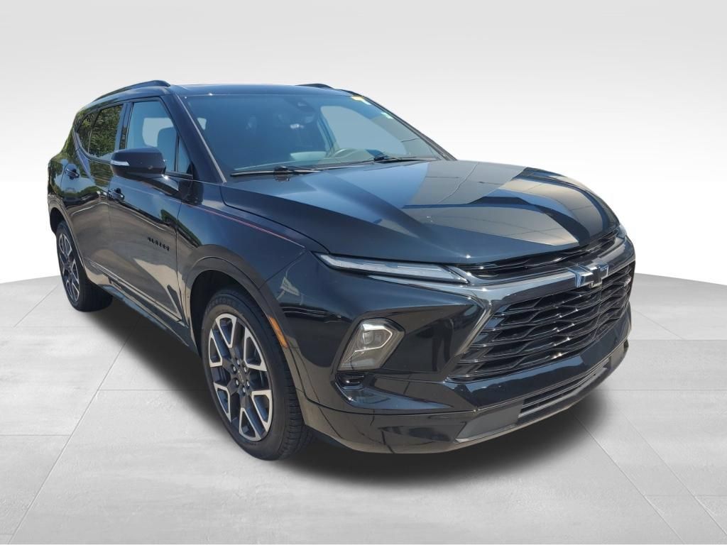 Used 2023 Chevrolet Blazer RS w/ Driver Confidence II Package AWD/4WD image 10