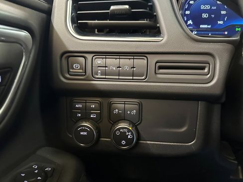 Used 2024 Chevrolet Tahoe LT image 19