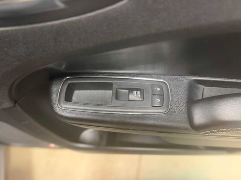 Used 2016 Chrysler 300 S RWD image 25