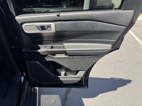 Used 2020 Ford Explorer Limited AWD/4WD image 17