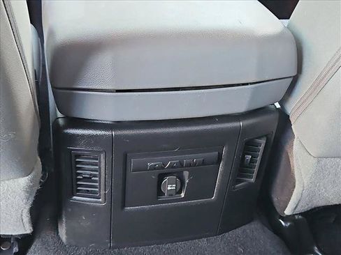 Used 2016 RAM 1500 Big Horn RWD image 16