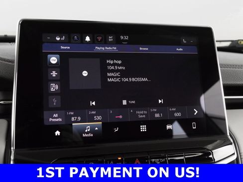 Certified 2022 Jeep Compass Limited image 32