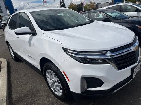 Used 2022 Chevrolet Equinox LT AWD/4WD image 1