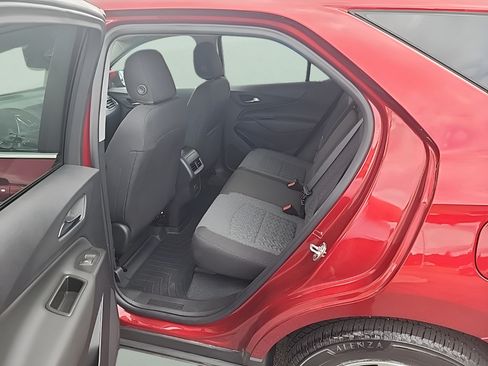 Used 2024 Chevrolet Equinox LT AWD/4WD image 10