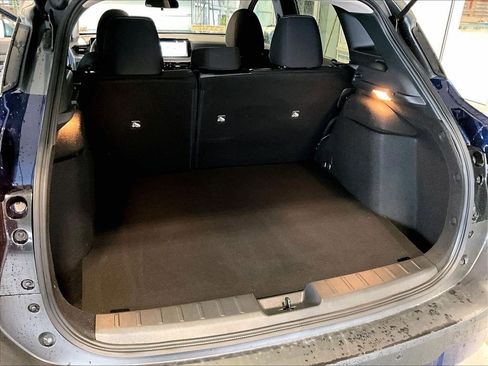 Used 2025 Nissan Kicks SV image 35