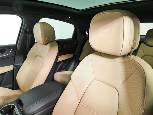 New 2026 Porsche Cayenne Coupe AWD/4WD image 5