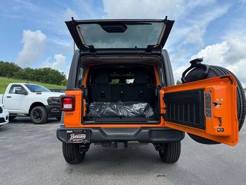 New 2025 Jeep Wrangler Sport S image 29