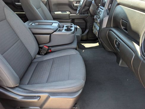 Used 2022 Chevrolet Silverado 1500 Custom RWD image 12