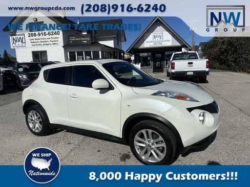 Used 2012 Nissan Juke SV image 3