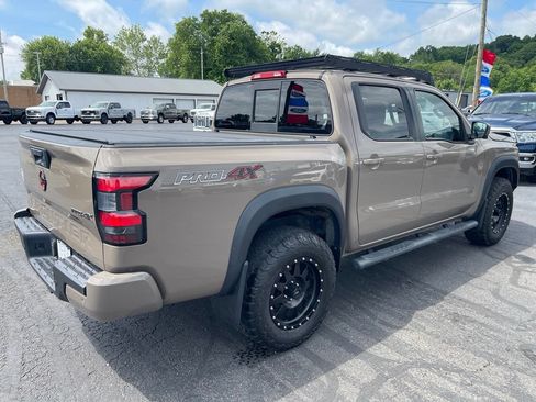 Used 2022 Nissan Frontier PRO-4X AWD/4WD image 3
